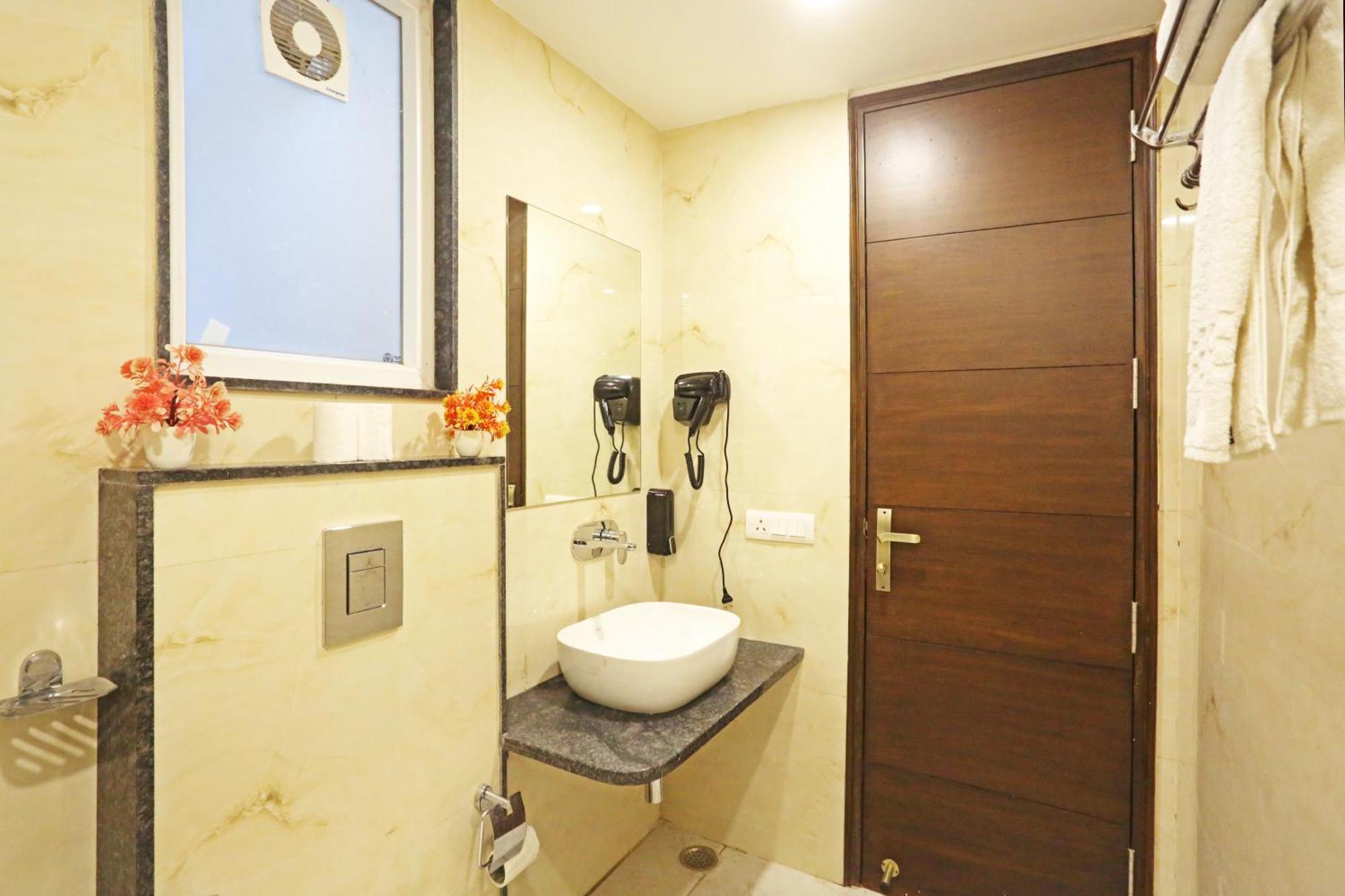 Frankstay By Hotel Mayfair Newly Built - New Delhi Extérieur photo